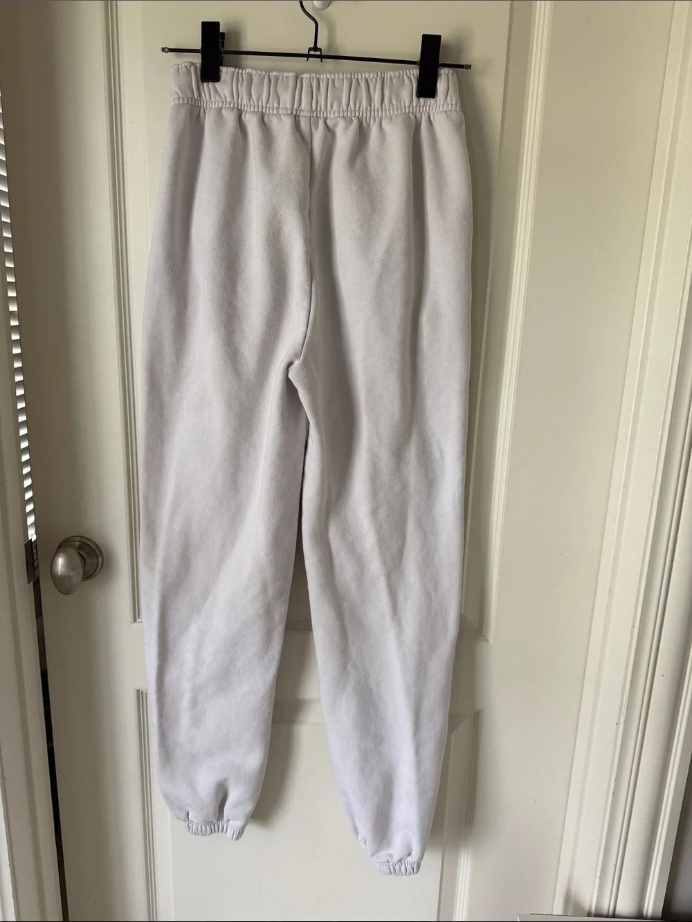 ALO Yoga White Elastic Waist Joggers